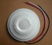 Load image into Gallery viewer, OCCUPANCY CEILING MOUNTED PIR MOTION SENSOR SWITCH 120V / 277V AC WHITE