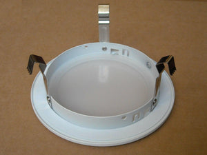 4 INCH RECESSED CAN LIGHT LINE VOLTAGE 120V SHOWER TRIM MILKY FROSTED LENS WHITE