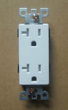 Load image into Gallery viewer, DECORA WALL TAMPER RESISTANT T/R RECEPTACLE PLUG TR OUTLET 15A 20A AMP WHITE